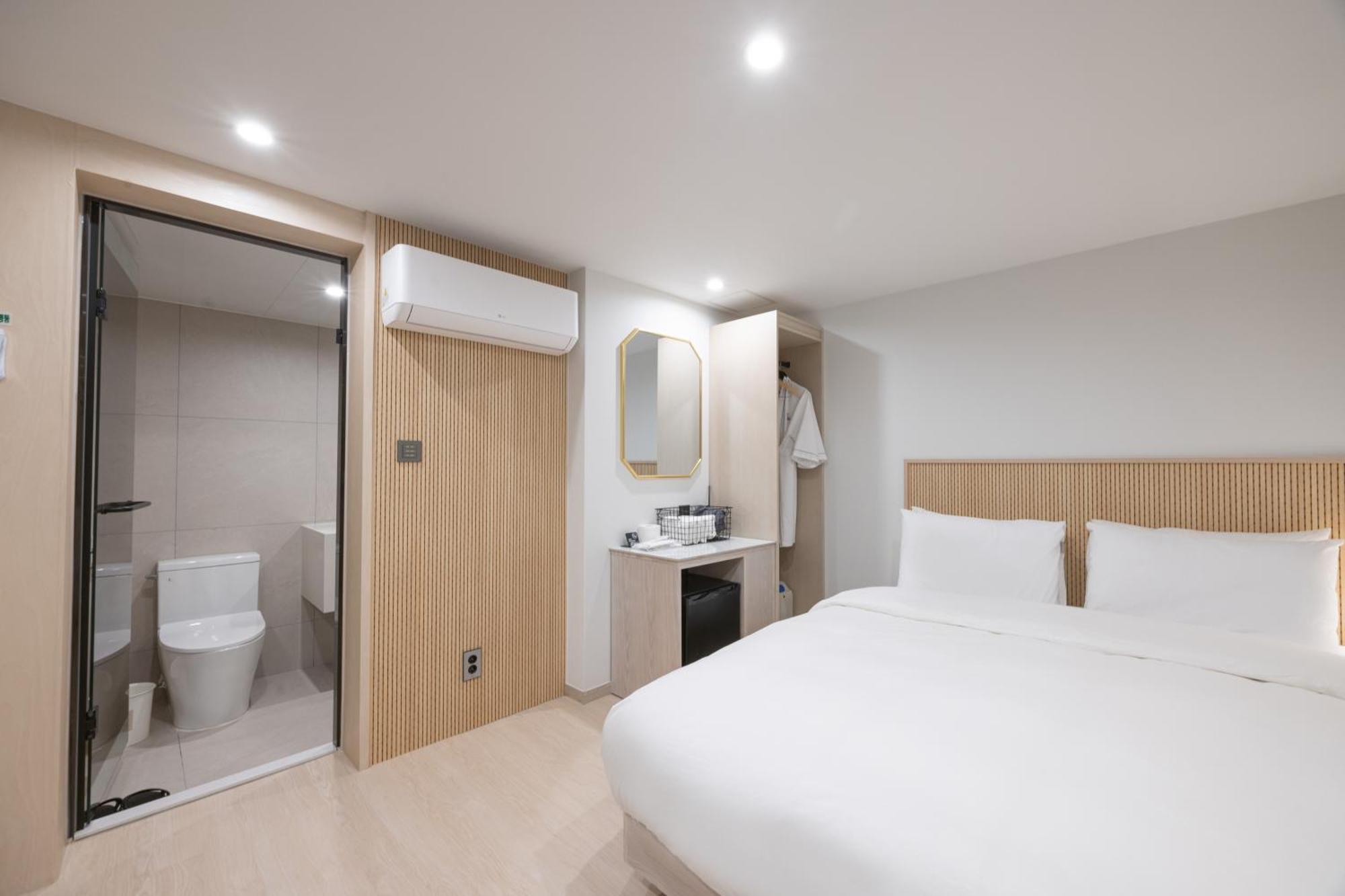Hotel Bellus Busan Exterior photo